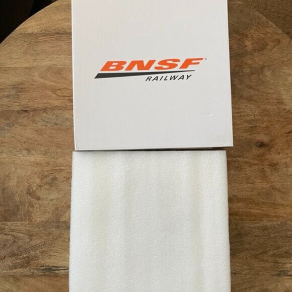 NEW BNSF 2020 Celebrating 25 Years Commemorative Collector Porcelain Plate - Picture 3 of 10